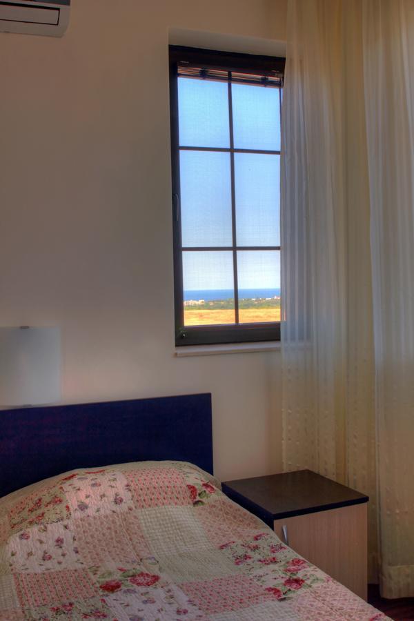 Vis Velika Bed & Breakfast Екстериор снимка