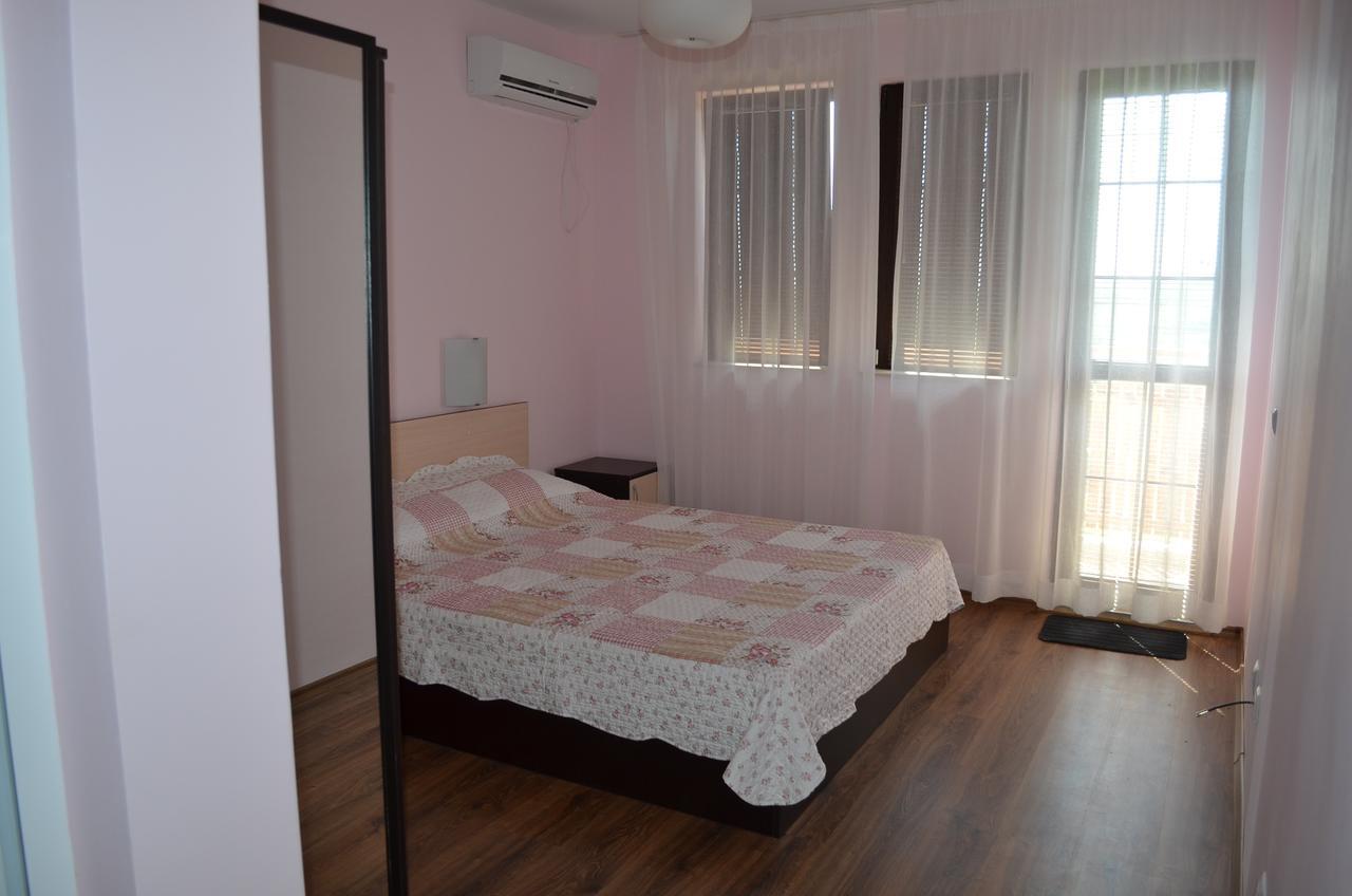 Vis Velika Bed & Breakfast Екстериор снимка